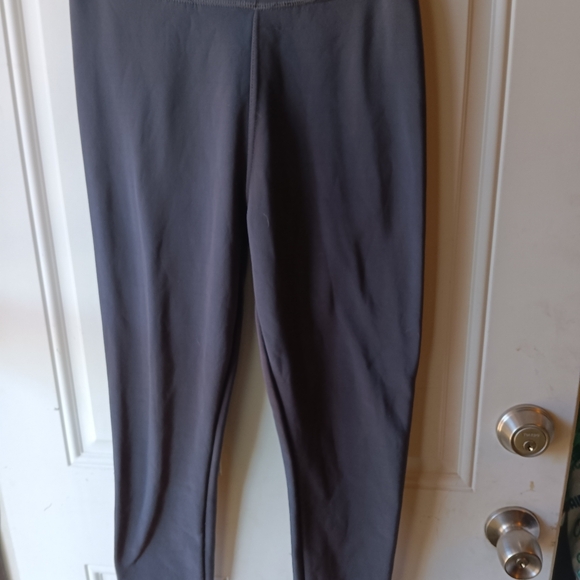 Black leggings with inside warmth lining elastic waist leggings size M/L - Picture 2 of 7